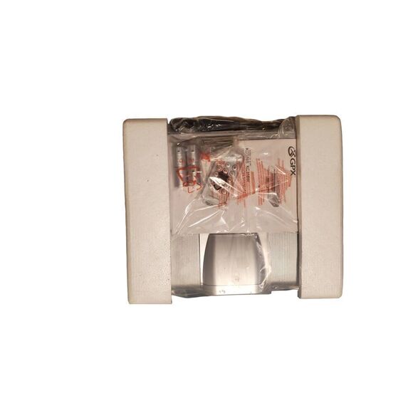 New GPX Under Cabinet CD Radio With Remote - Picture 3 of 4